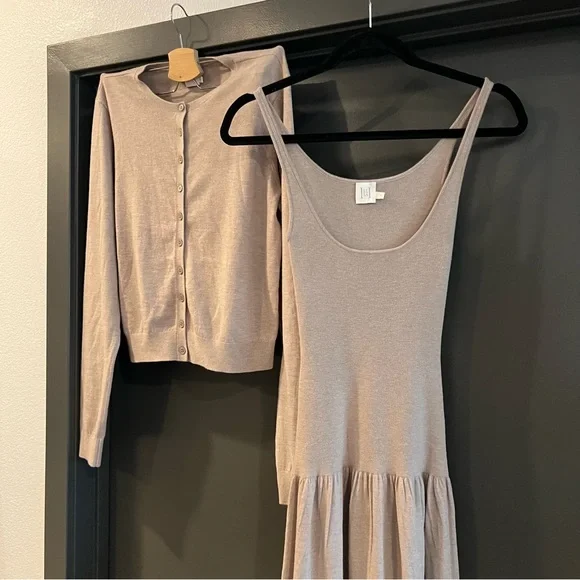 Helsa Maddison Maxi Knit Dress and Shelby Cardigan Size Small - Picture 4 of 11